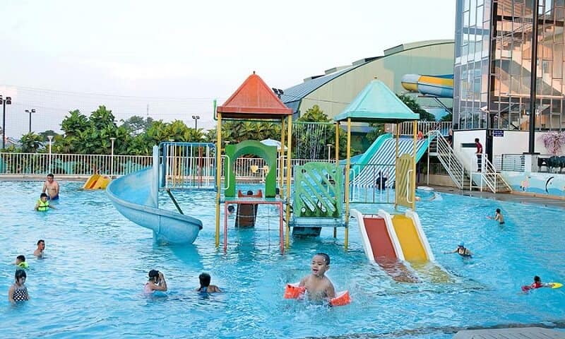 Kinh doanh bể bơi ở quê