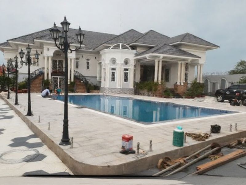 Havico bàn giao công trình thi công bể bơi cho cô Trinh tại Vĩnh Long