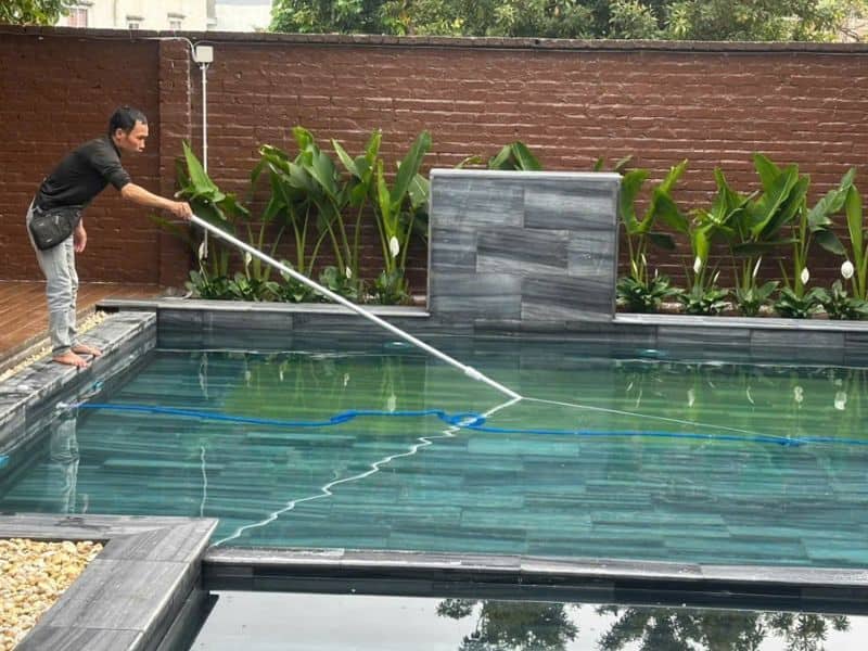 Havico bàn giao công trình vệ sinh bể bơi tại xã Nghĩa Mai, Nghệ An