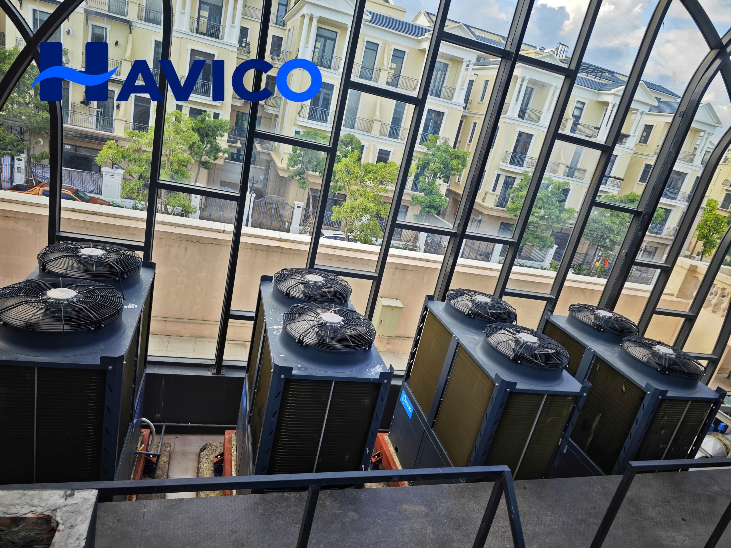 Hệ thống cấp nhiệt bể bơi khách sạn
